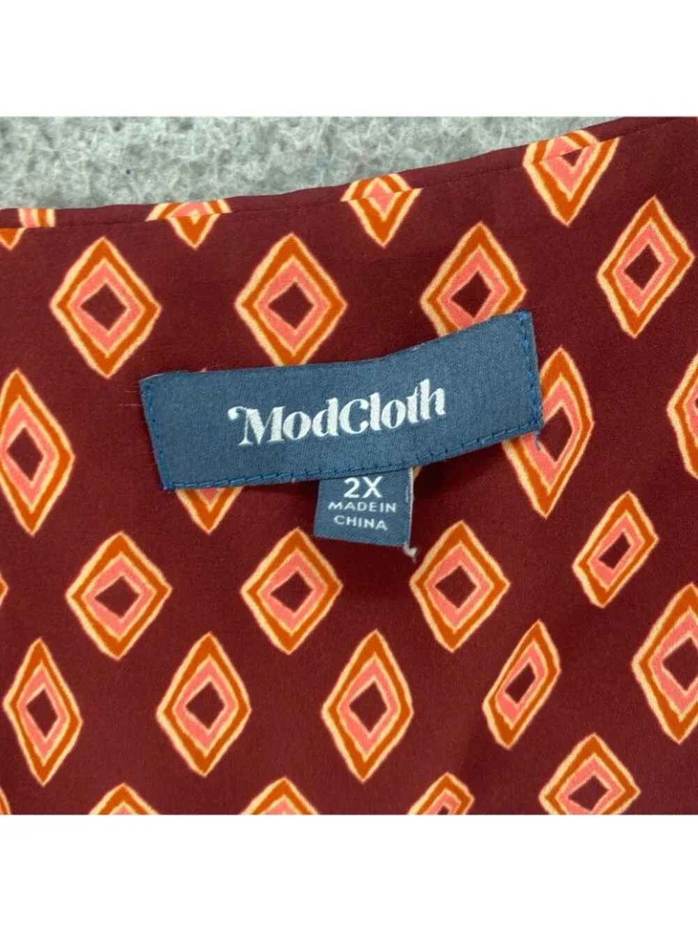 ModCloth 2X Plus Brown Pattern Sleeveless Collared V Neck Blouse Pullover Casual